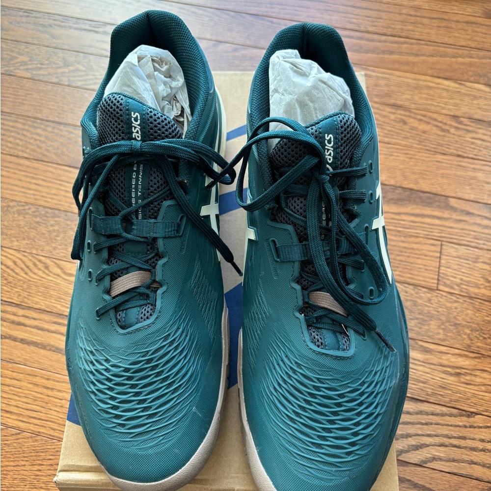 Asics Saxon Green Sneakers with White Logo - Picture 4 of 10